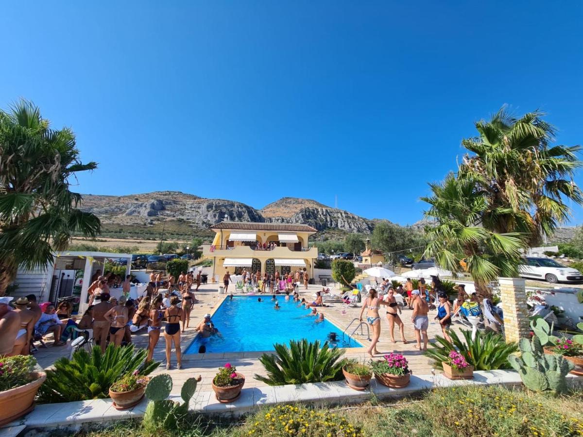 B&B Santa Lucia Manfredonia Exteriör bild